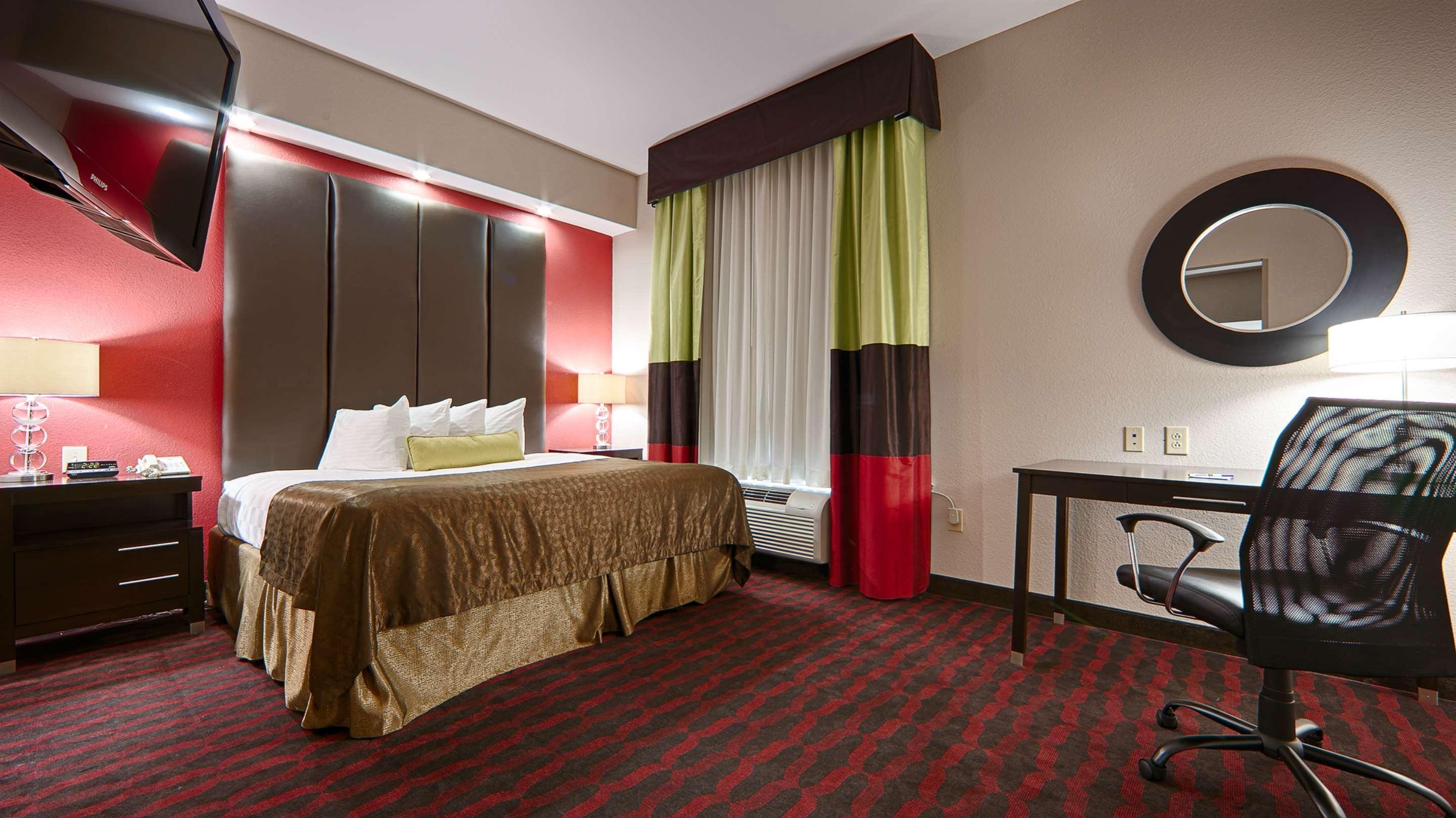 Best Western Plus Cushing Inn & Suites Exterior photo