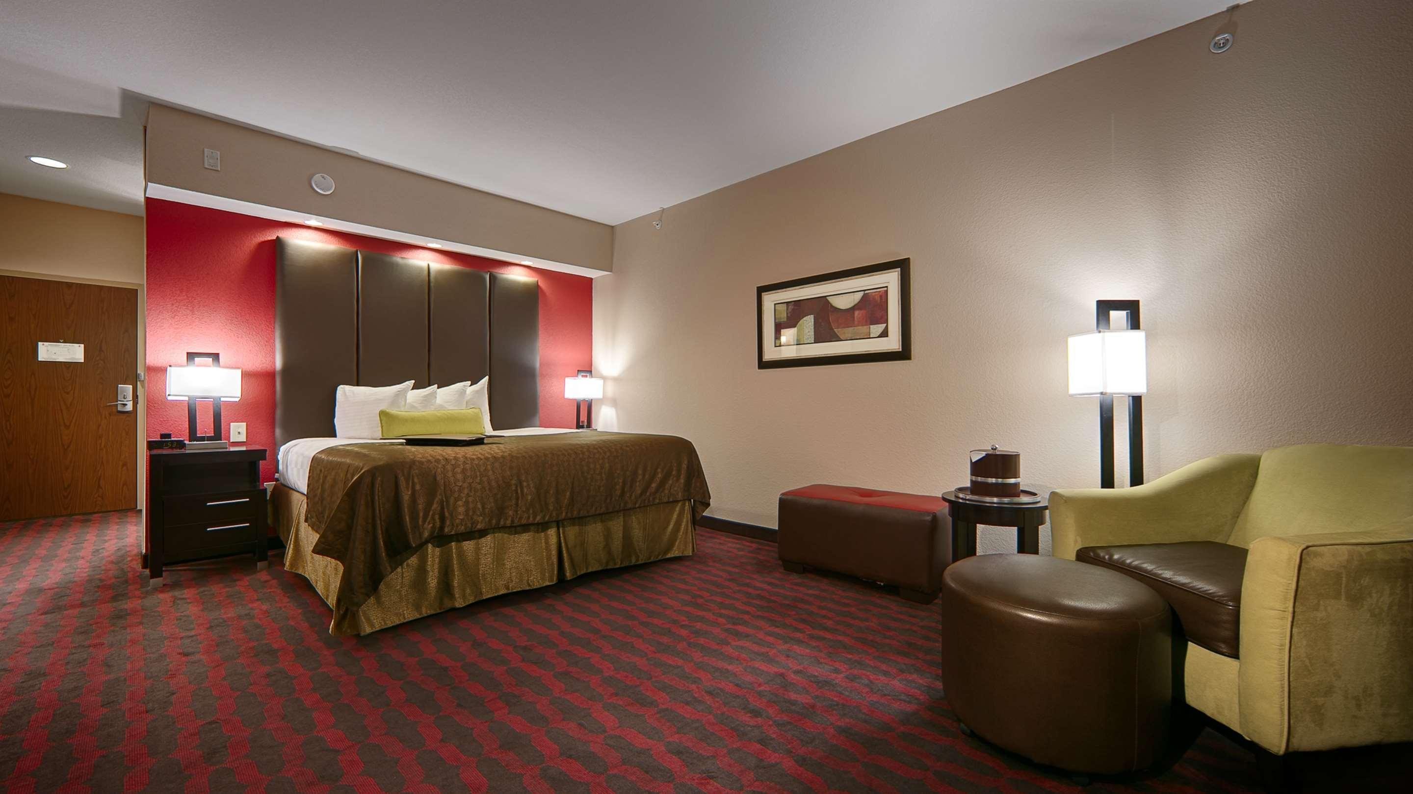 Best Western Plus Cushing Inn & Suites Exterior photo