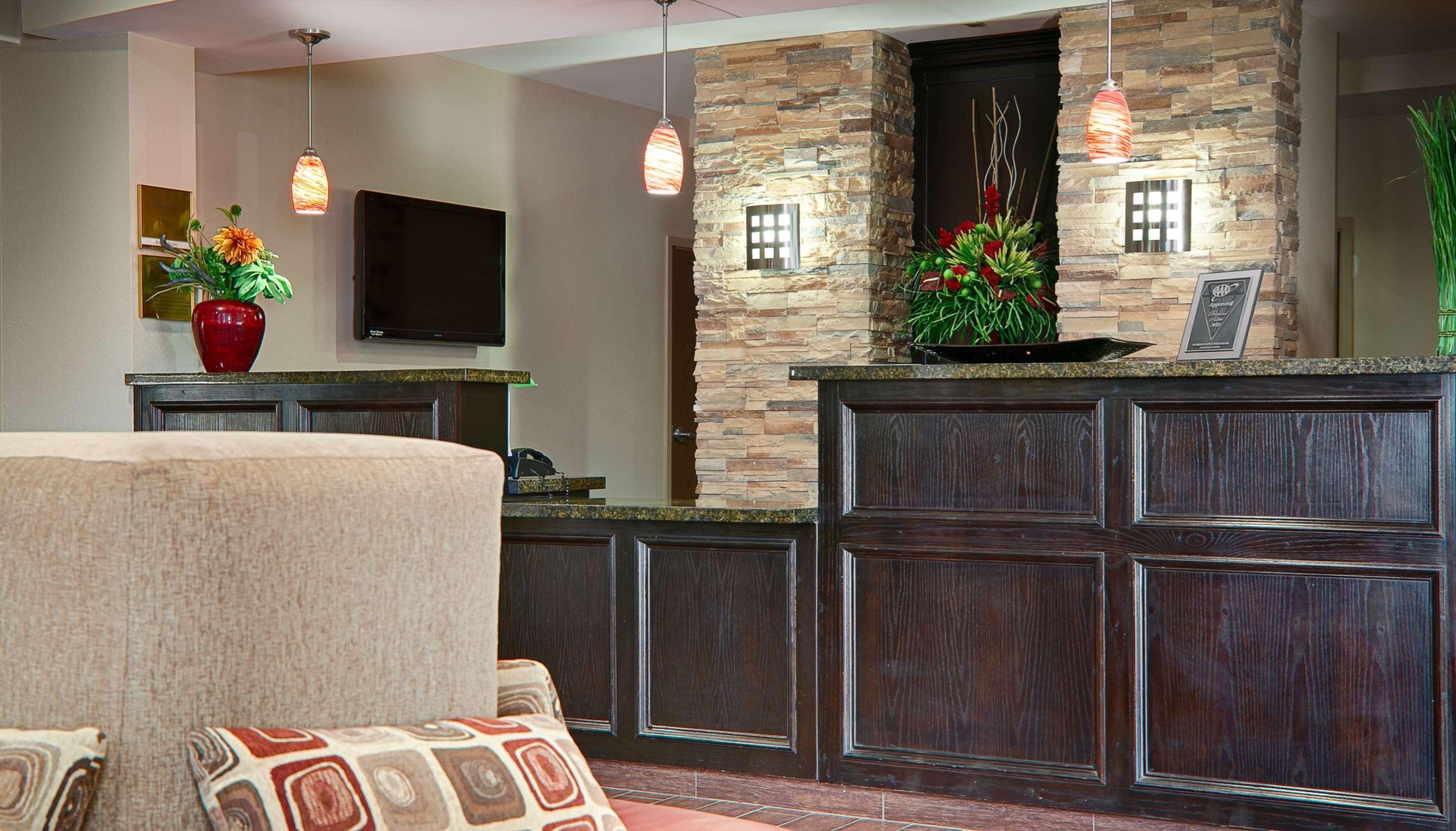 Best Western Plus Cushing Inn & Suites Exterior photo